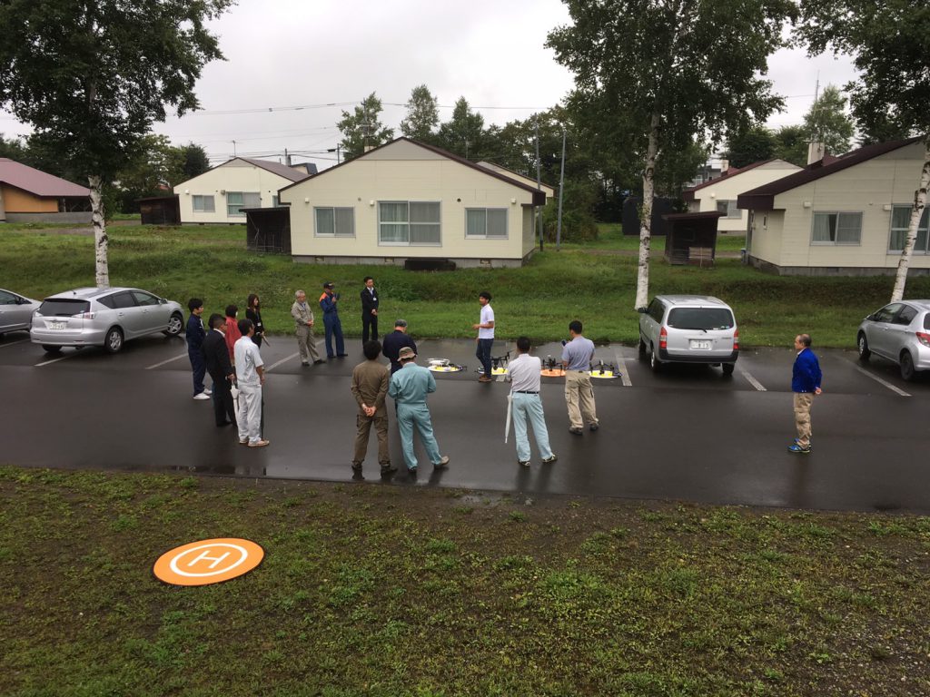 北海道士幌町でドローンの体験とデモンストレーションを開催しました。