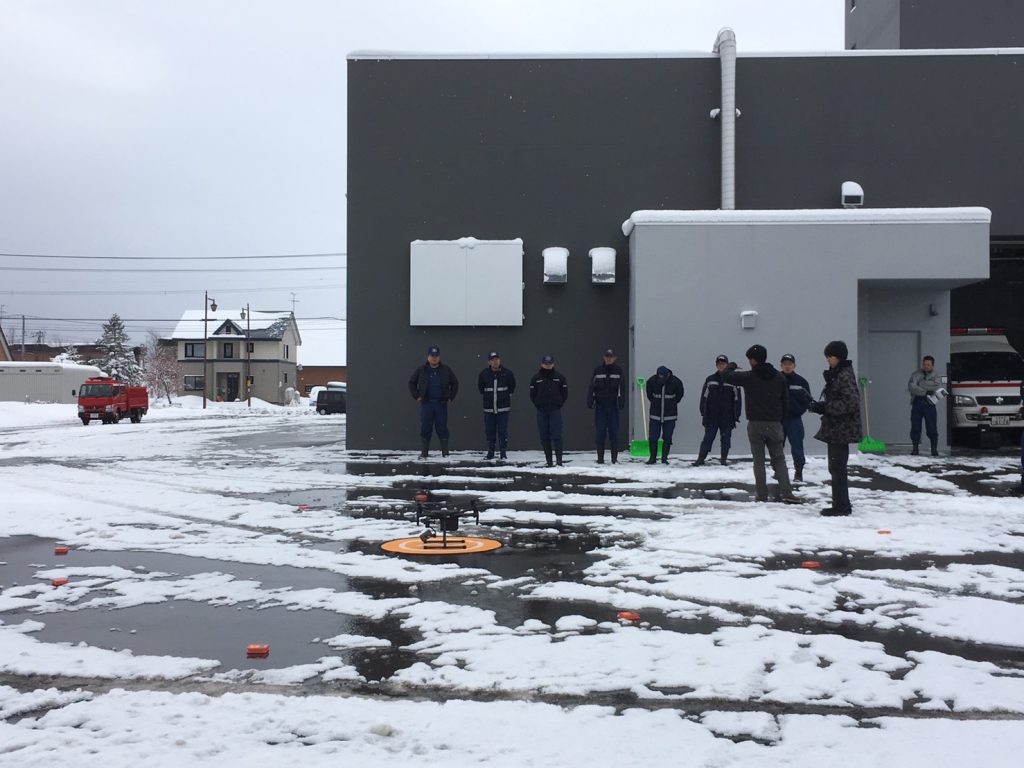 北海道砂川消防署でDJIドローンのデモンストレーションと体験会を開催しました。