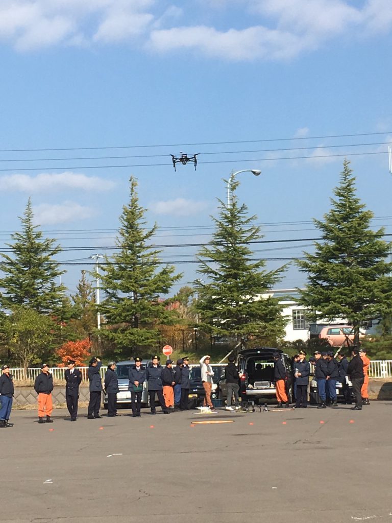 北海道函館市消防署・警察合同でDJIドローンのデモンストレーションと体験会を開催しました。