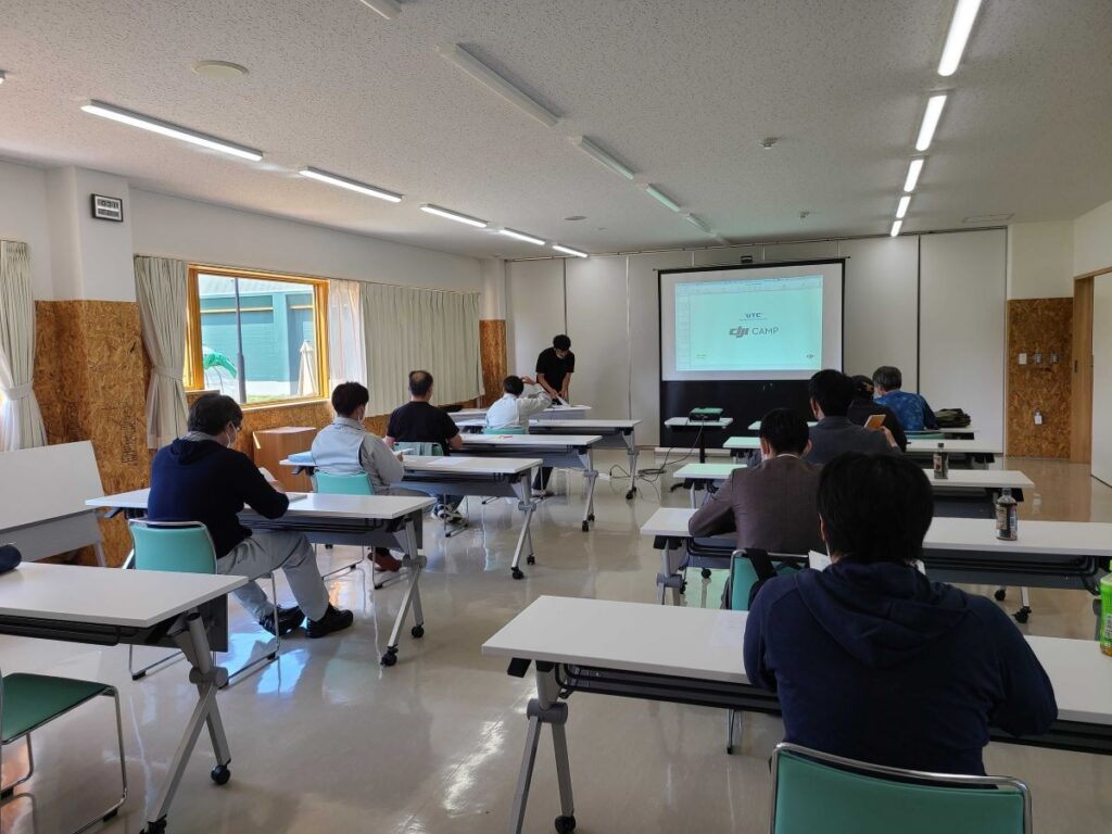 ドローン講習会を毎月開催しております！