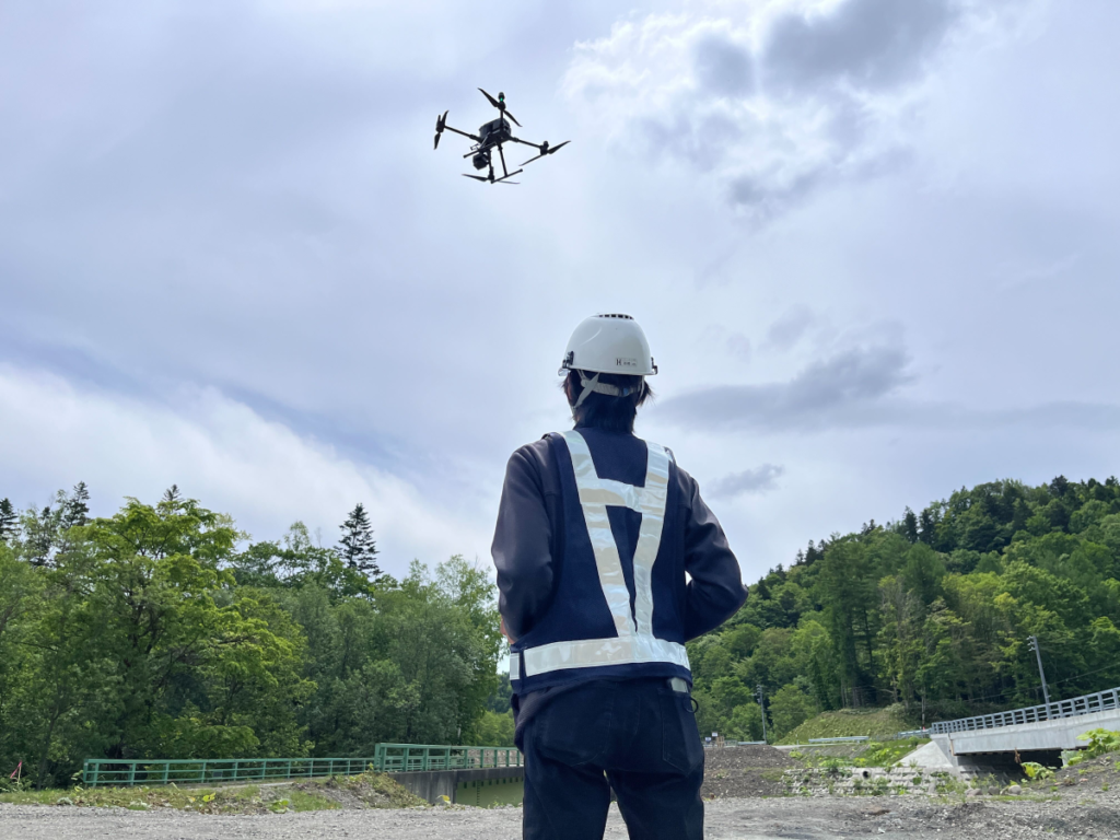DJIの最新型業務用ドローン M350RTK + 高精度空撮LiDAR L2を使用し測量を行いました。